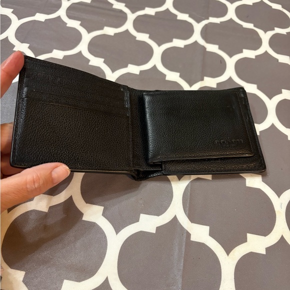 Coach Men’s Pebbled Black Leather Card Holder Wallet - Picture 2 of 6